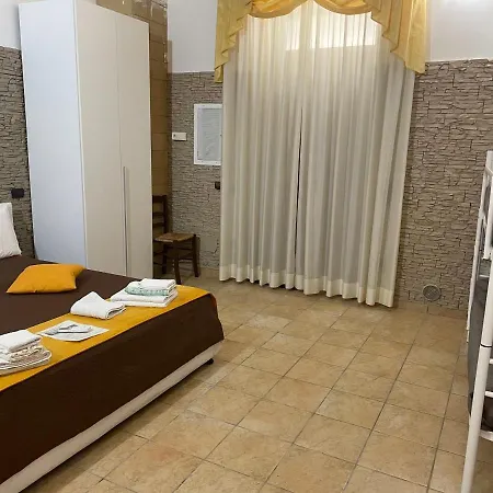 Salento Holidays Couette-café