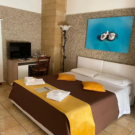 Salento Holidays Couette-café 3*