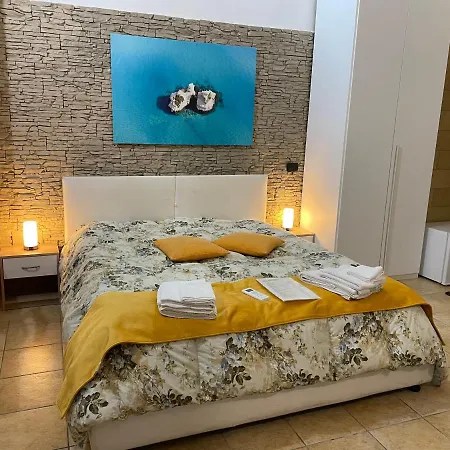 Salento Holidays Couette-café